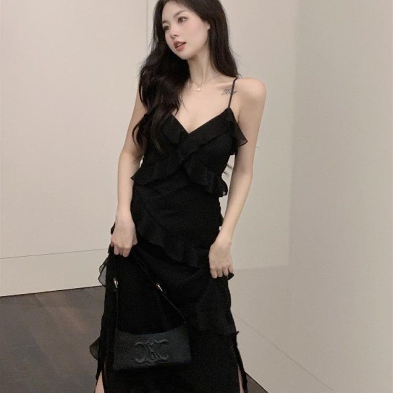 速发胖m00斤特大码法感长裙子气质性式辣吊温柔风黑色海边度假妹