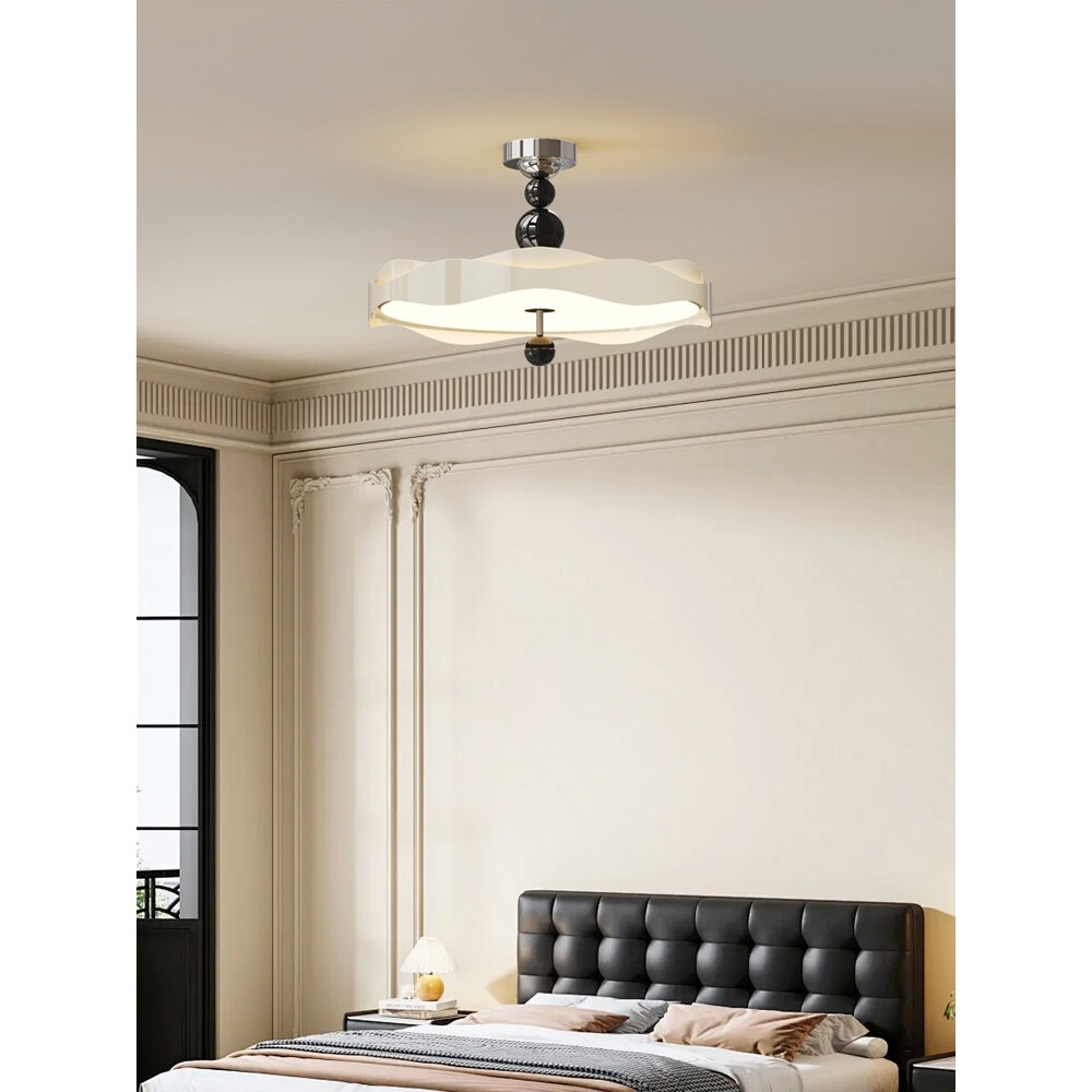 法式奶油风卧室吊灯2026新款护眼飞碟灯中古风房间主卧吸顶灯具