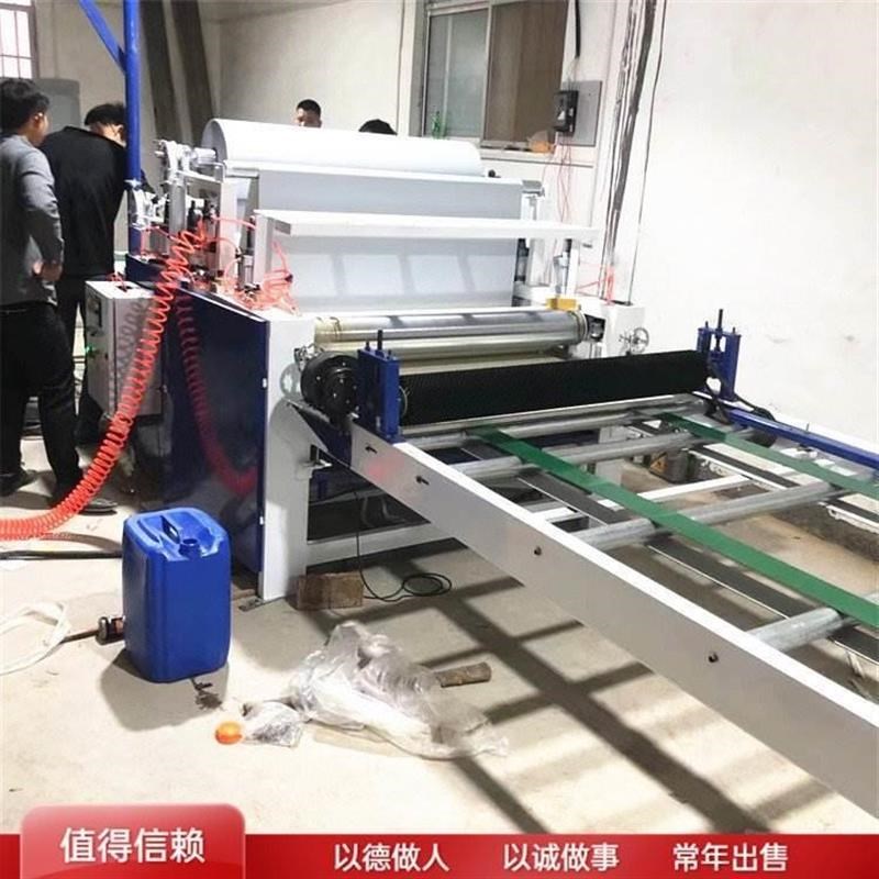 碳晶木饰面板覆膜机 木塑板pur热熔胶平贴机 自动上板贴合机