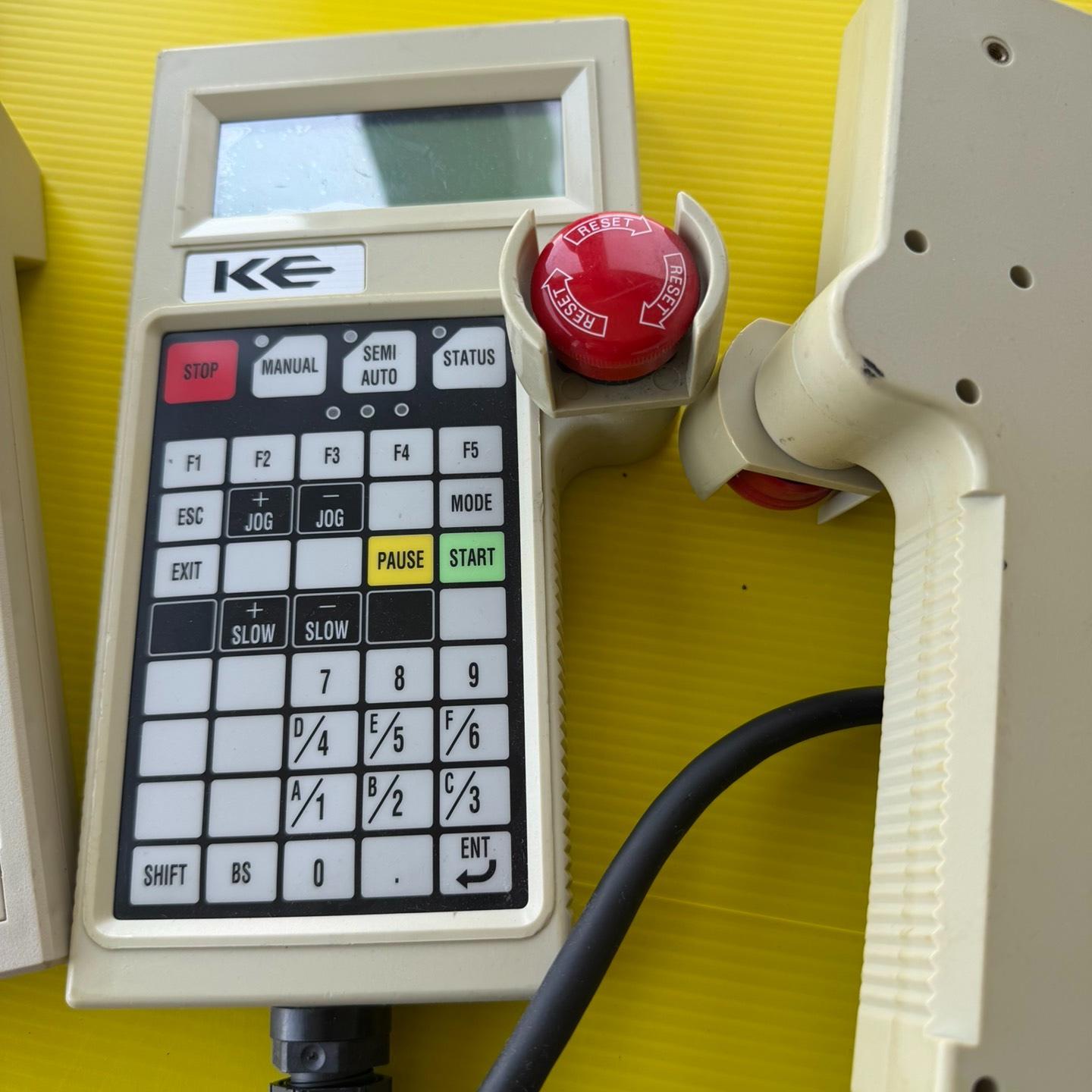 K3AX-085 控制盒 KE DYNAX带线手持操作手柄议价维修
