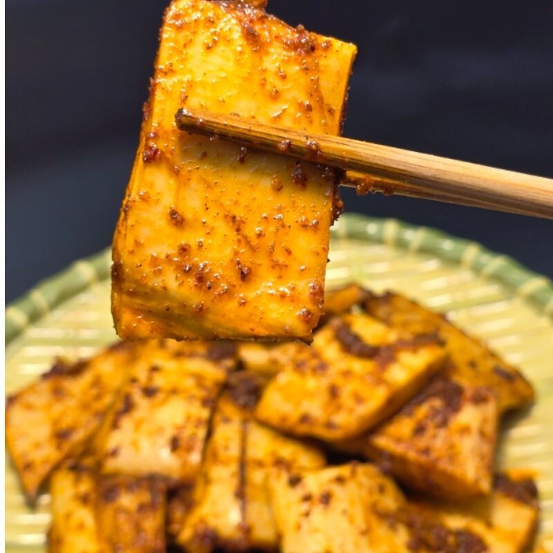 塔哈莱清真云南特产正宗麻辣手撕牛板筋有嚼劲解馋零食大片牛肉筋