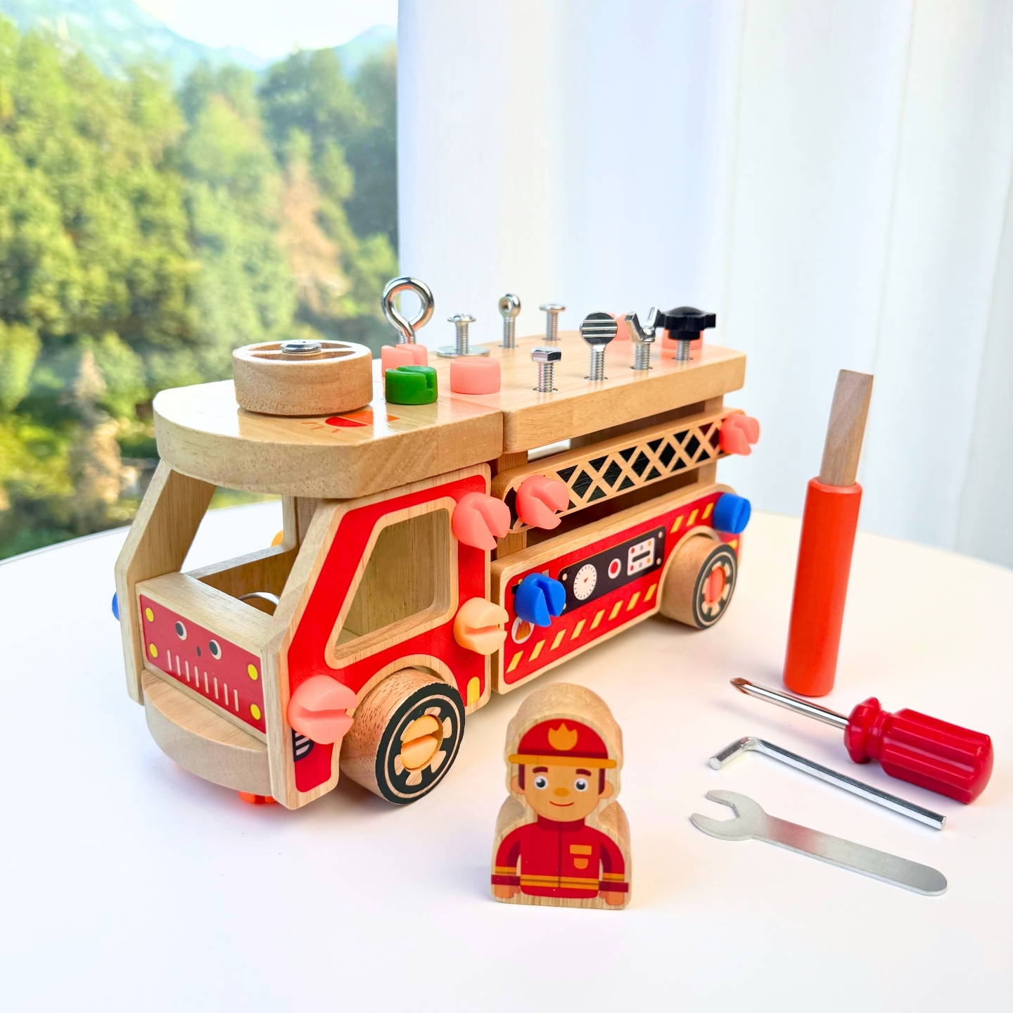 多功能消防车螺母组装动手能力