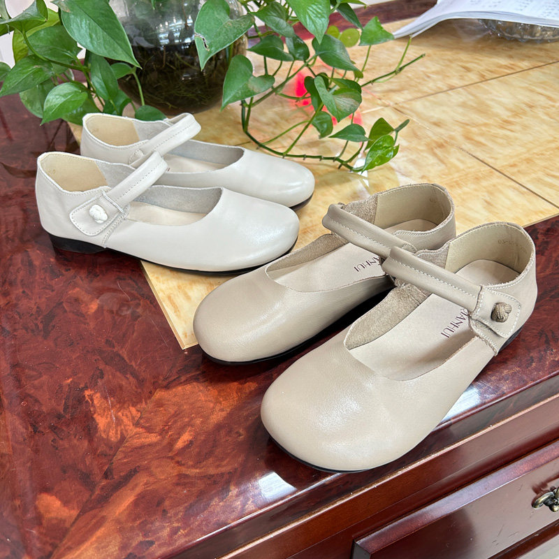 美黛千慧时尚休闲百搭妈妈鞋2024夏季新款真皮舒适百搭单鞋03-619