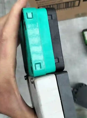 两个接近开关，宜科FI50-C80-OP9L-Q,科瑞D议价