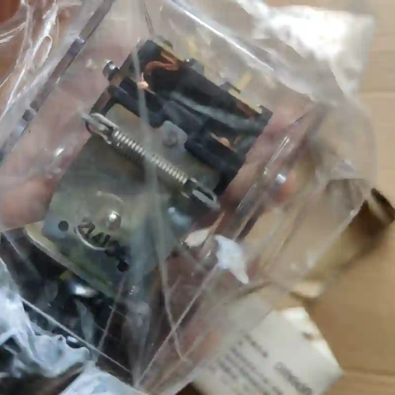 欧姆龙继电器，库存尾货议价