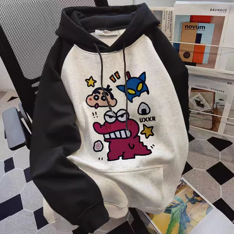 中大童蜡笔小新插肩连帽卫衣童装