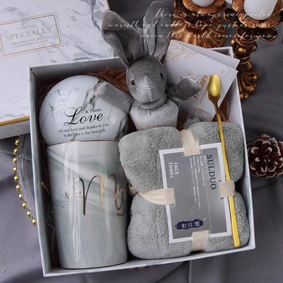 ins风伴手礼结婚伴郎男士实用高档婚礼回礼女伴娘小礼品满月礼盒