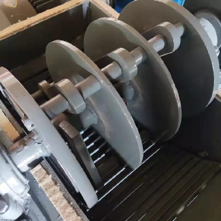 高锰钢锤头密封锤式破碎机  化验室密封锤式破碎机
