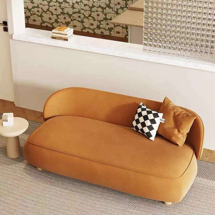 法式网红公寓卧室一米二奶油风小户型小沙发双人小户型客厅皮艺