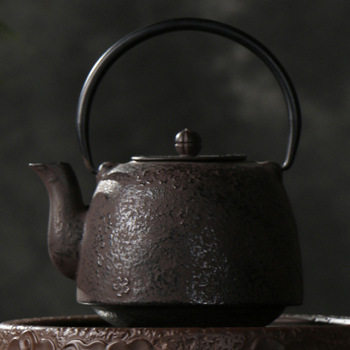 现货铁壶铸铁烧水电陶炉可直接火烧茶壶工夫茶具特价包邮老铁壶无