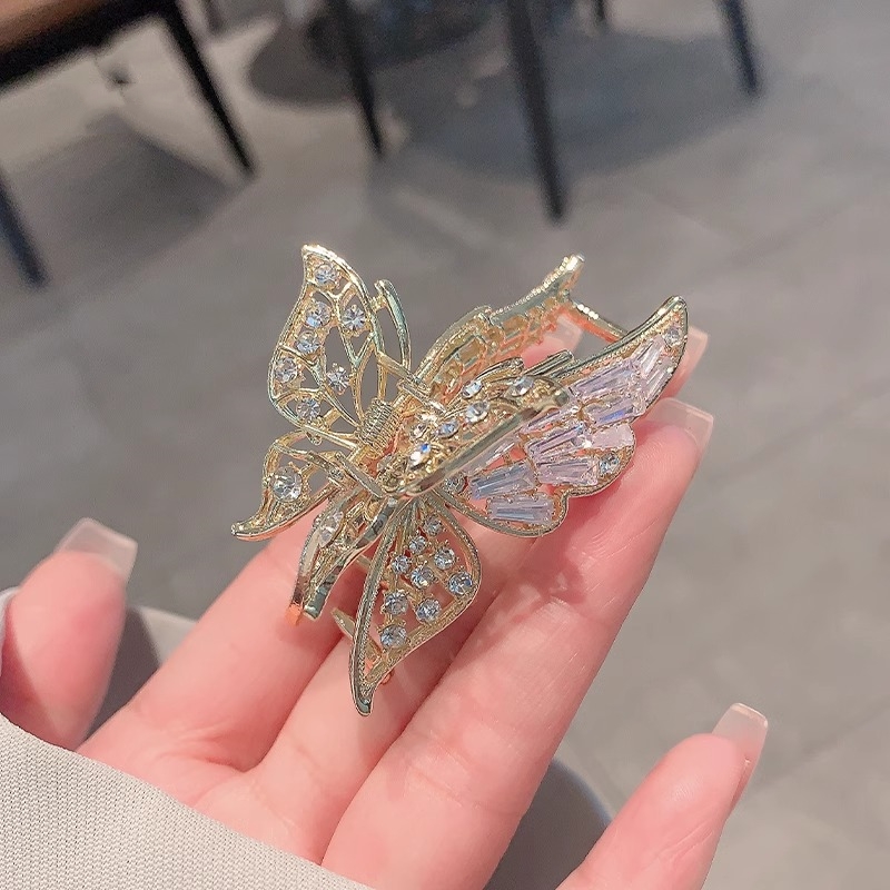 蝴蝶锆石抓夹高级感后脑勺鲨鱼夹