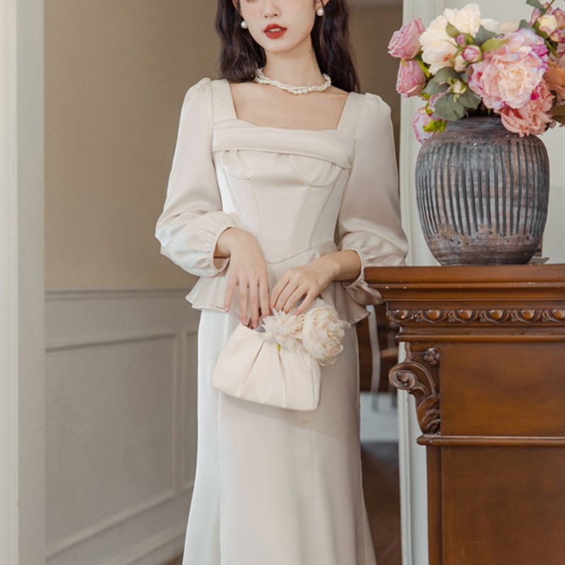 法式领证登记小礼l服秋冬订婚穿搭缎面连衣裙女秋季伴娘服平时可
