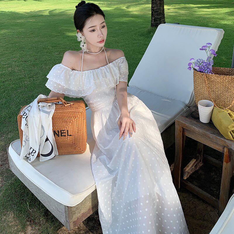 新品一字肩白色荷叶o边露肩抹胸a字连衣裙夏三亚海边度假仙女裙氛