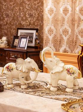 一对欧洲陶瓷大象饰品吸引财富，房子吉祥大客厅电视柜入口酒柜装