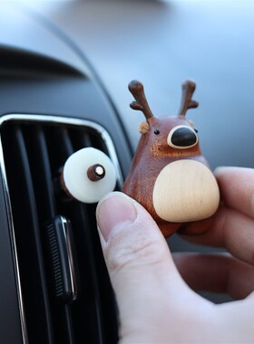 新品小鹿车载香薰/一路平安实木汽车出风口可爱S中控饰品摆件女礼