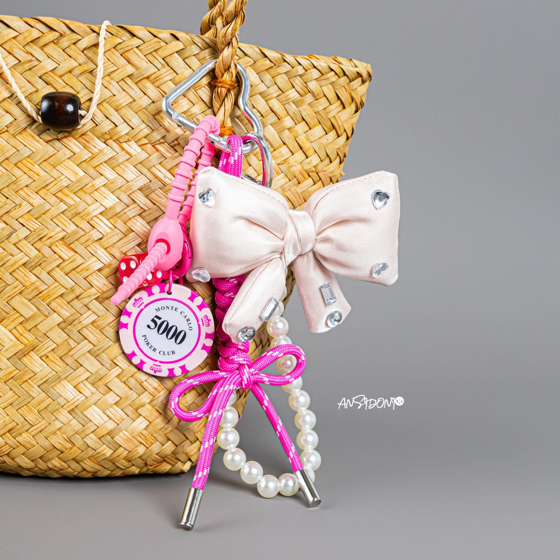 钥匙扣挂件创意汽车钥匙扣挂件包包挂饰车用钥匙链蝴蝶结筹码链条