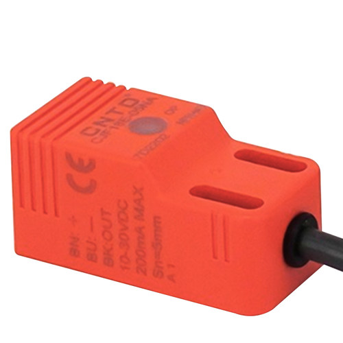 昌得传感器感应接近开关三线直流常开12V 24V pl-05n CJF18E-05NA