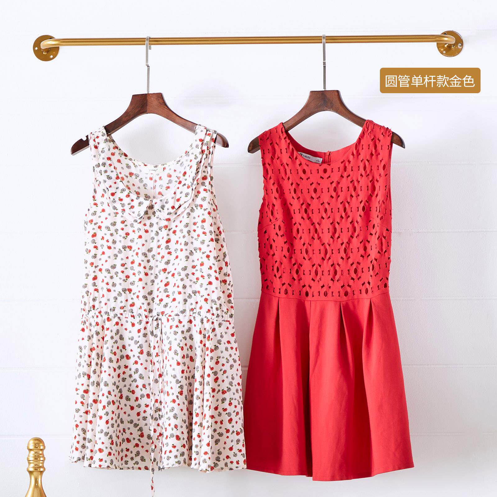 服装店展示架上墙童装货架装饰男女装铁艺壁挂式衣架陈列侧挂正挂