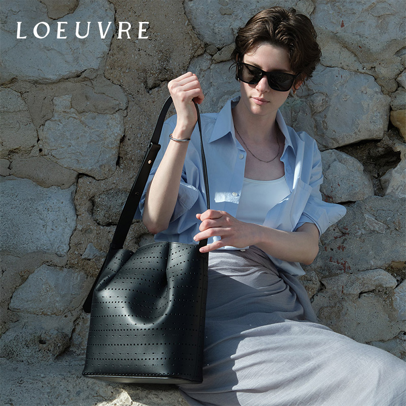 loeuvre牛皮包女镂空水桶包