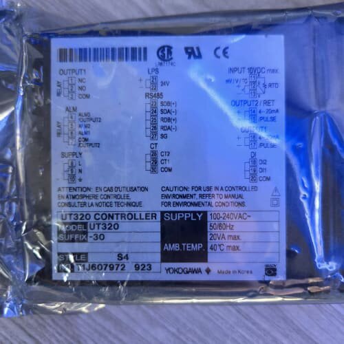 议价横河YOKOGAWA UT320控制器，型号UT320-30