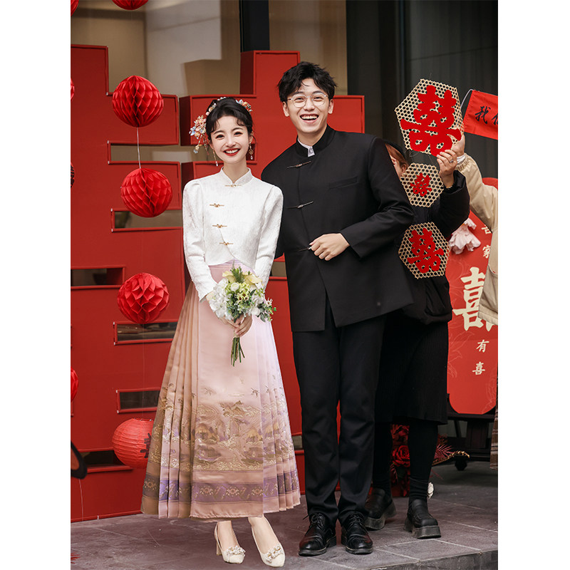 速发新中婚订婚服平时可穿马面裙式服登记敬酒服旗袍套装结婚领证