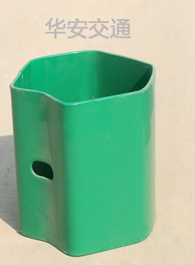 高速公路波形梁护栏板防阻块端头立柱帽托架镀锌喷塑螺丝配件厂家