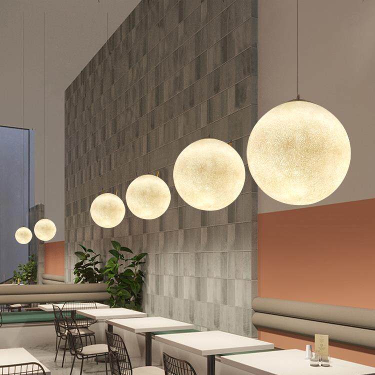 月球灯创意大号圆球餐厅橱窗星球灯网红服装店铺吧台球形月亮吊灯
