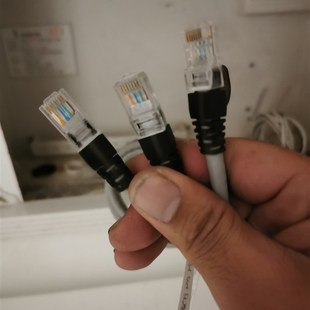 成都上门制作各种网线水晶头机房线路整改综合布线及上门更换网线