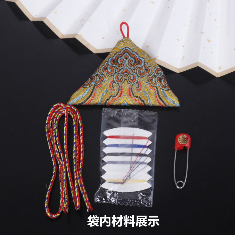 速发三角锦囊随身袋宝宝胎毛袋红色别针小荷包手工刺绣空袋