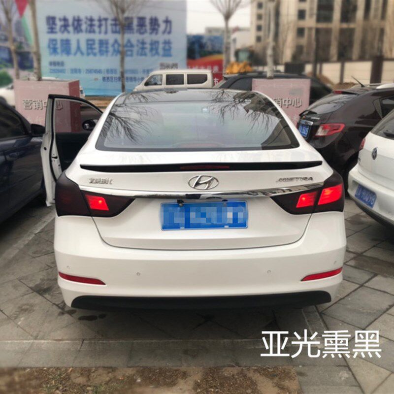 速发现代新名图尾灯膜熏黑汽膜后尾灯磨砂贴膜名图改装车贴纸