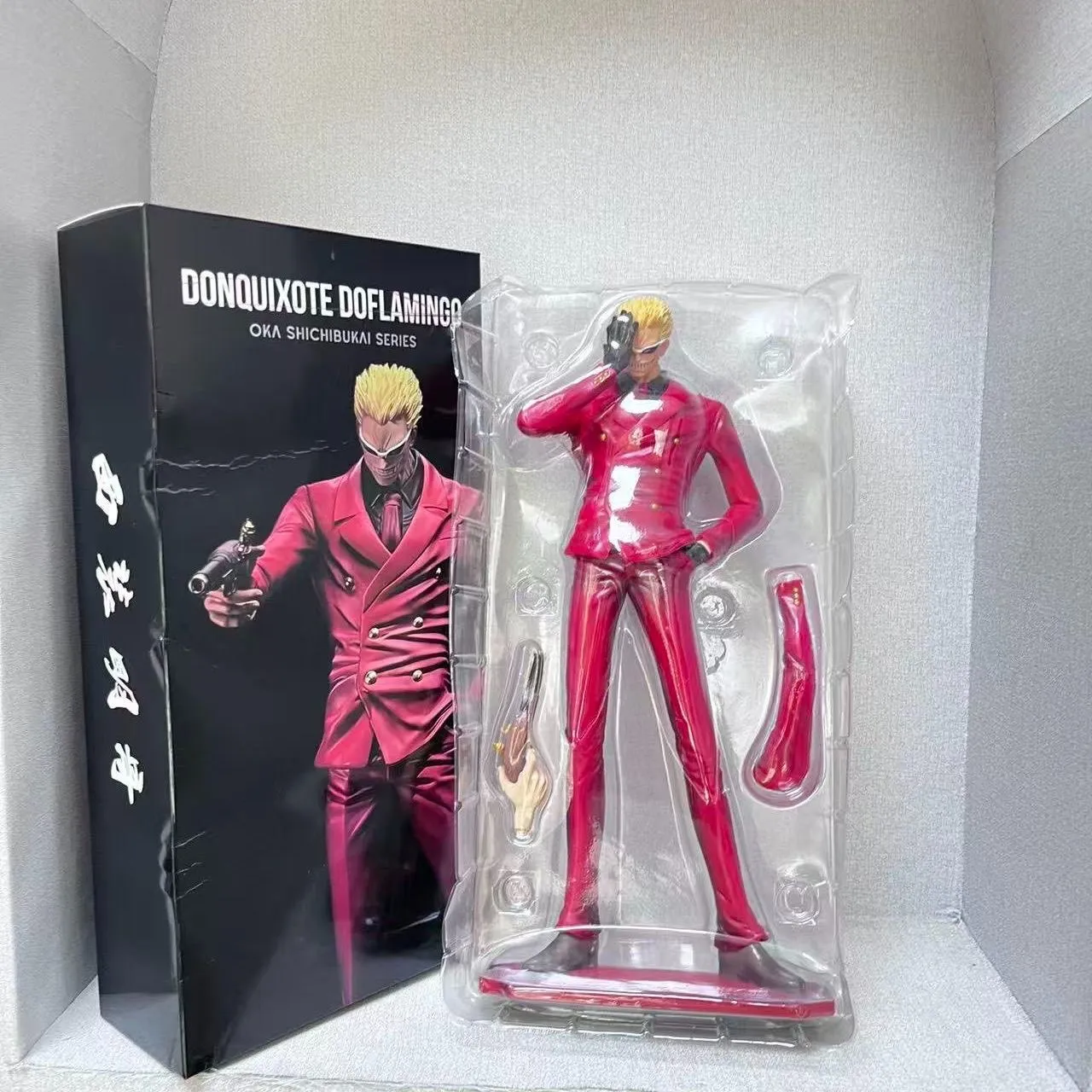 海贼西装明哥多弗朗明哥七武海胳膊可替换手办模型摆件雕像