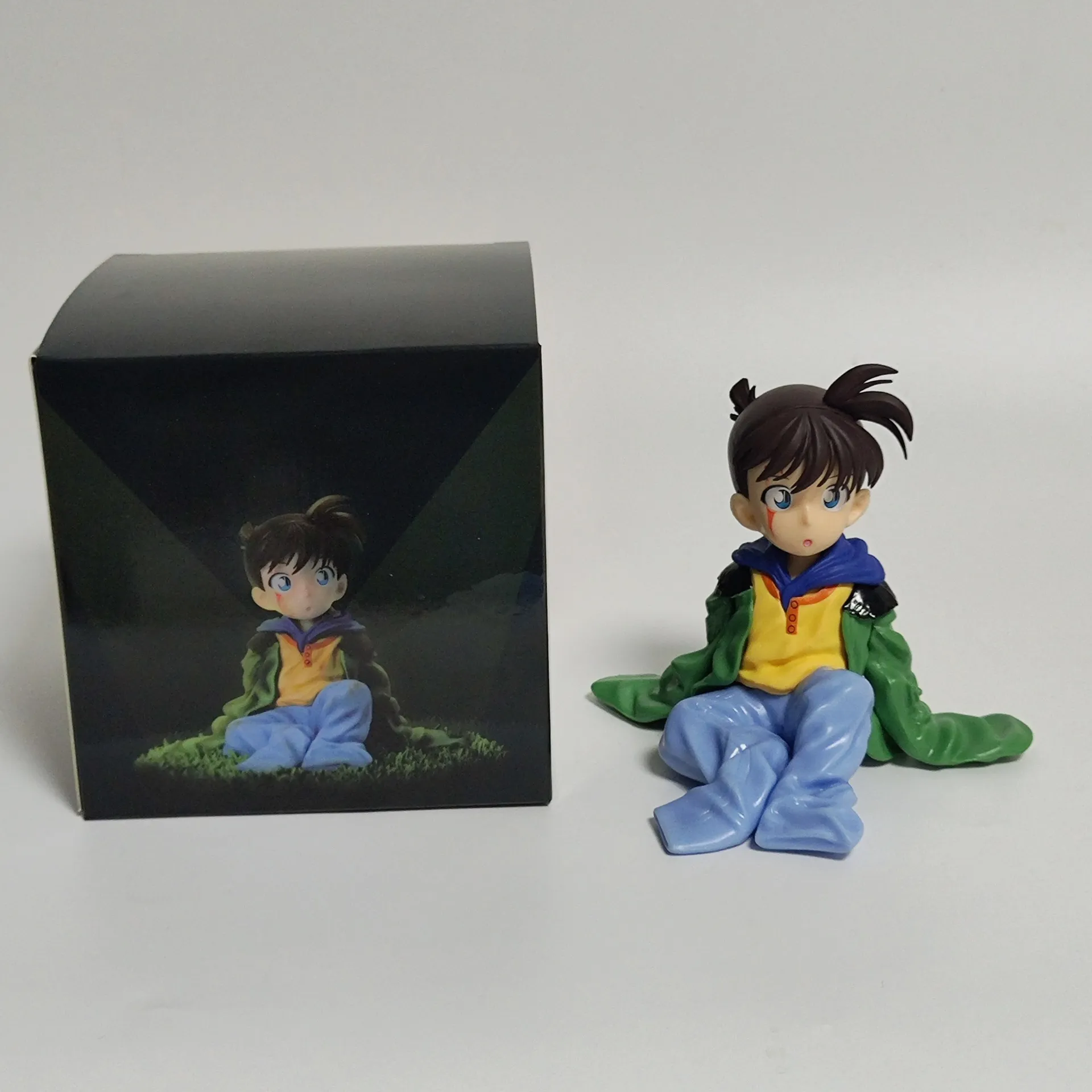 动漫周边工藤新一坐姿柯南变形缩小场景Q版公仔手办模型摆件