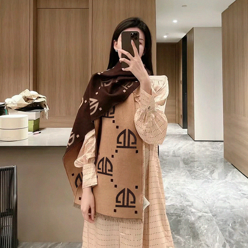 ConciseKite女士围巾保暖高级感