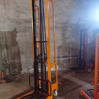 简易220V电动堆高车升降升高机摞胎机小型举高机搬运车装卸工具