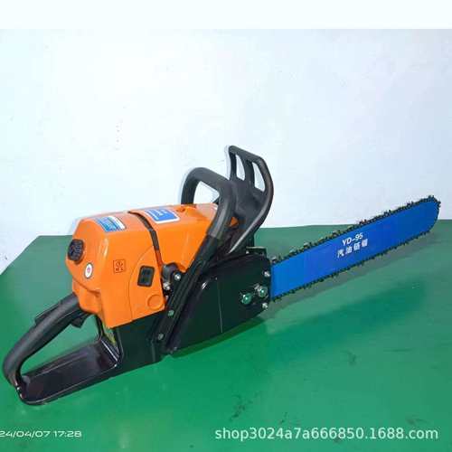 大功率油锯 5KW动力强劲 手提式二冲程伐木锯摩托锯