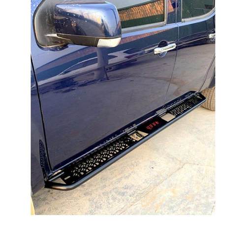 适用上汽大通T60T70T90皮卡车改装加厚锰钢防碰撞竞技外侧脚踏板