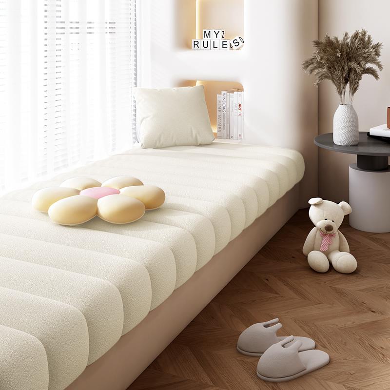 高级感防水飘窗垫定制2025新款轻奢泰迪绒阳台坐垫榻榻米窗台垫子