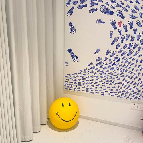 网红笑脸灯ins卧室儿童房装饰充电台灯荷兰创意氛围小夜灯落地灯