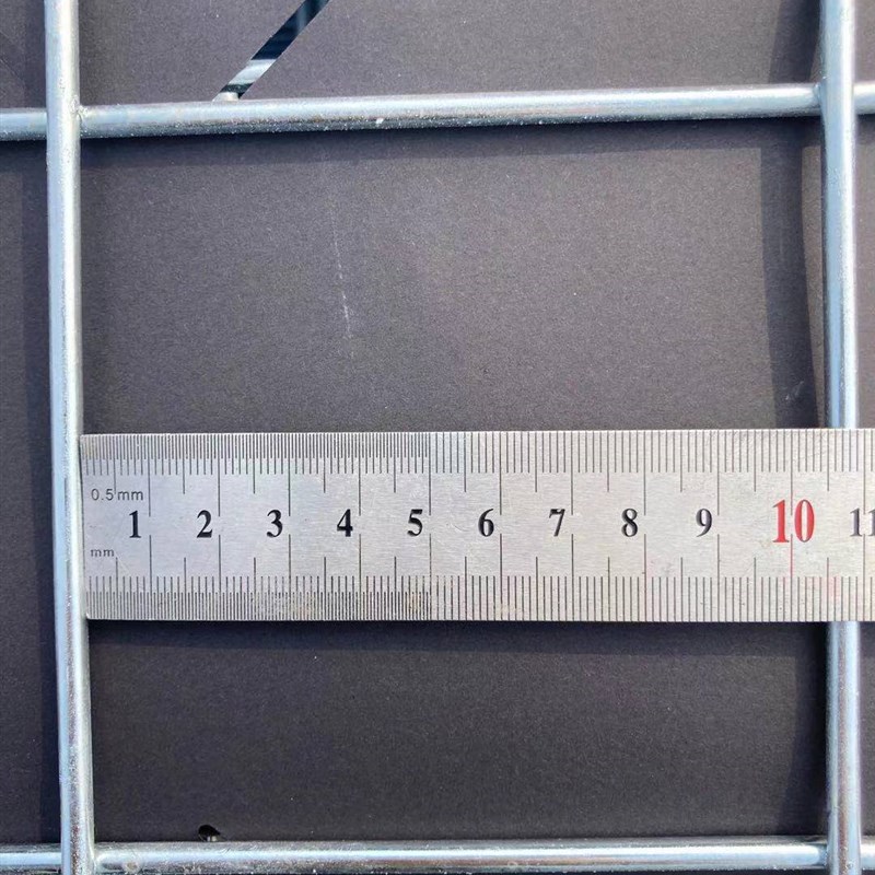 汇冠镀锌铁丝电焊网片建筑网格养殖隔离网L加粗狗笼子钢丝围栏防