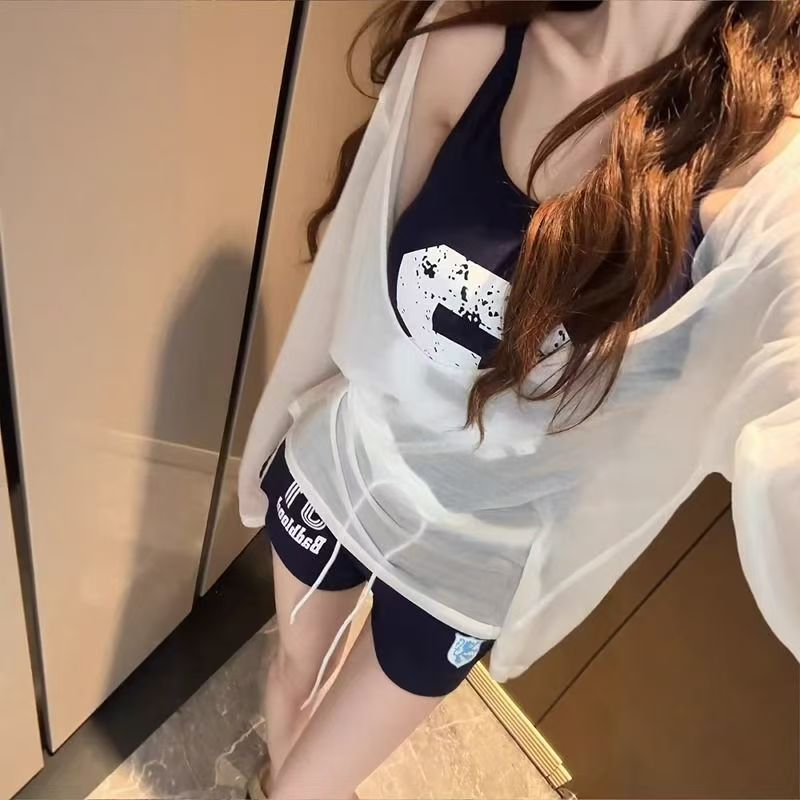 辣妹性感运动套装女季新款吊带背心短裤防晒罩衫三件套