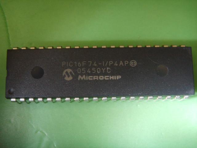 PIC16F74