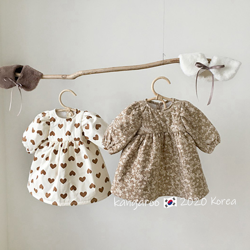 韩版童装女童连衣裙2026春季洋气加厚爱心碎花公主裙女宝宝棉衣裙