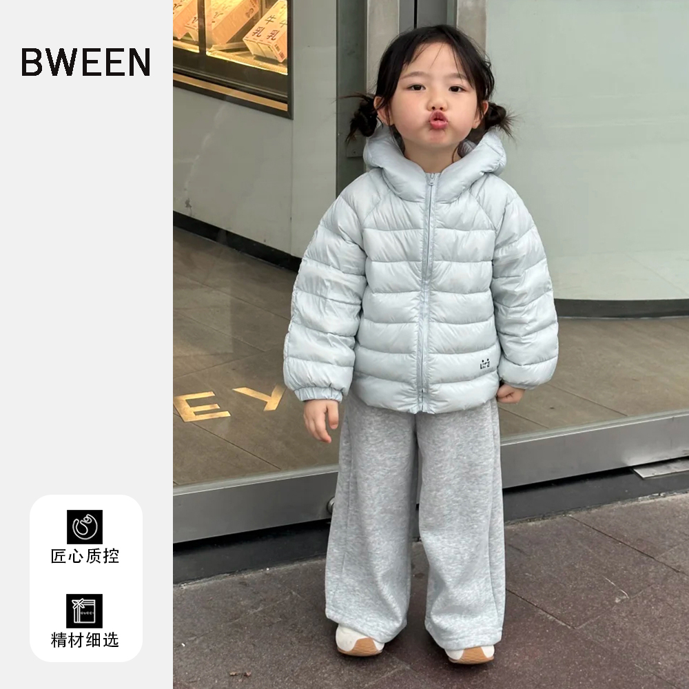 女童短款羽绒服,搭裙显腿长