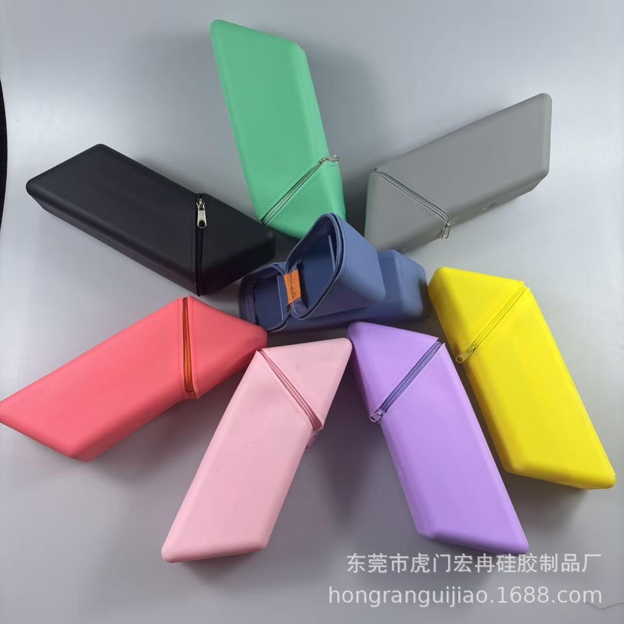 桌面硅胶两用笔筒式笔袋学生笔插座桶 gk日本SONIC索尼克便携笔