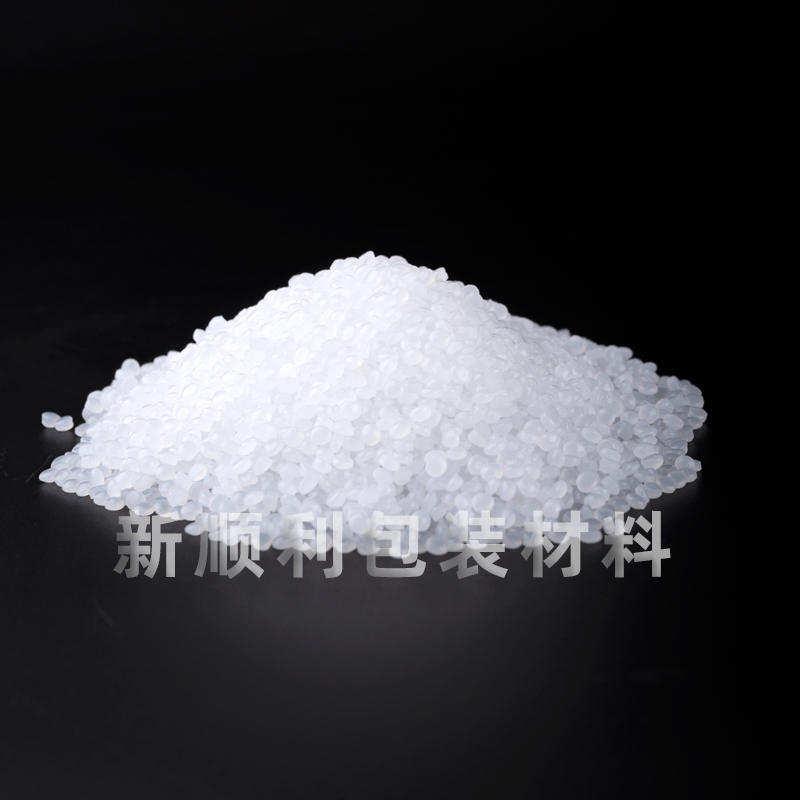 极速工业用保鲜塑料薄膜小卷打包拉伸缠绕J膜 透明包装膜大卷嫁接