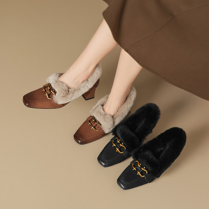 星期六2025秋季新款法式方头粗跟乐福女鞋加绒保暖通勤高跟女单鞋