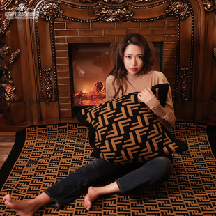 #竞豪奢# 欧式F字母网红复古双面针织沙发样板房装饰靠垫抱枕含芯