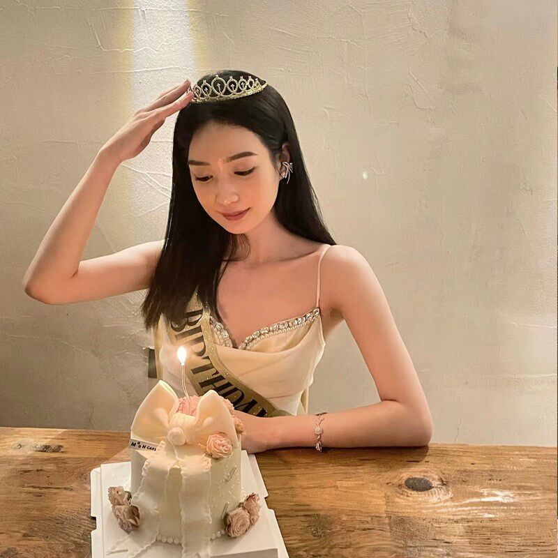 速发拍照道具小公主头饰神绶带肩带生日快乐礼仪带发箍高级感