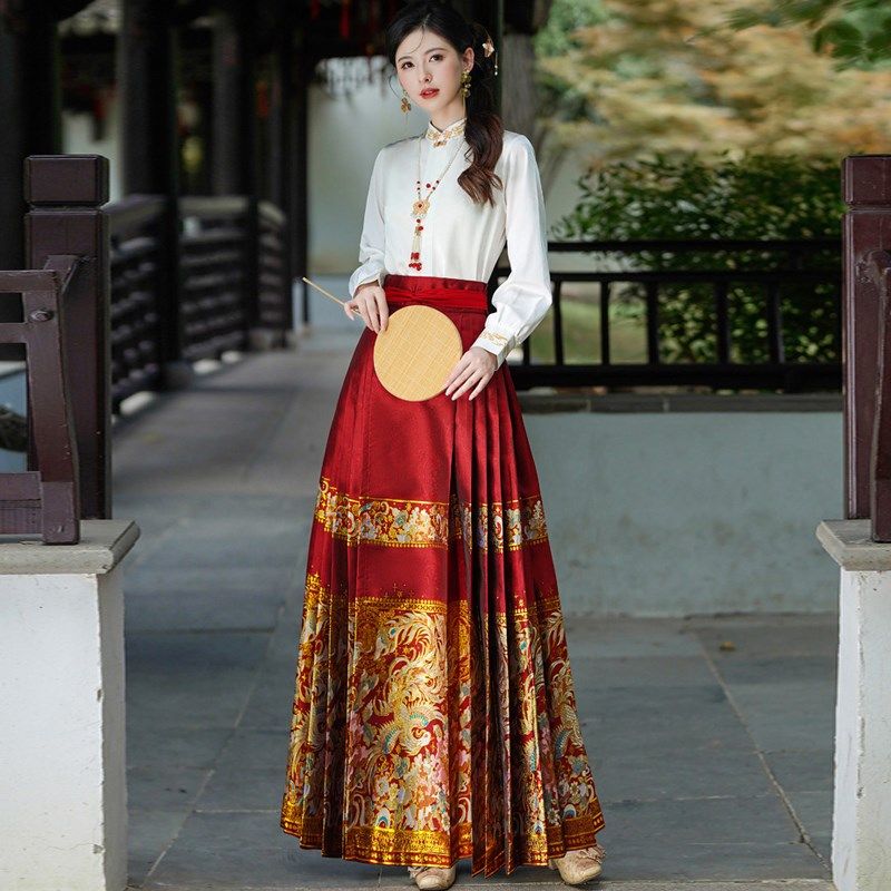速发服中式国风马面裙套装红金订婚敬酒新新娘织色古风改良汉服款
