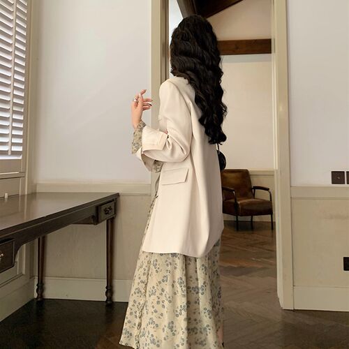 速发任小艺早春季外感休闲白套高级设计色小众202新款宽松西服